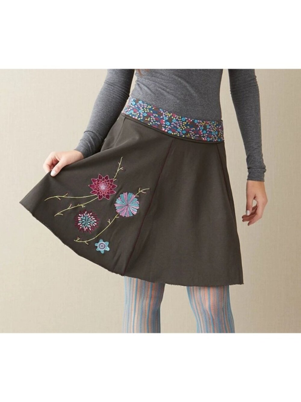 Matilda Jane Paint by Numbers Stellar Skirt Medium Floral Embroidered Fold Waist